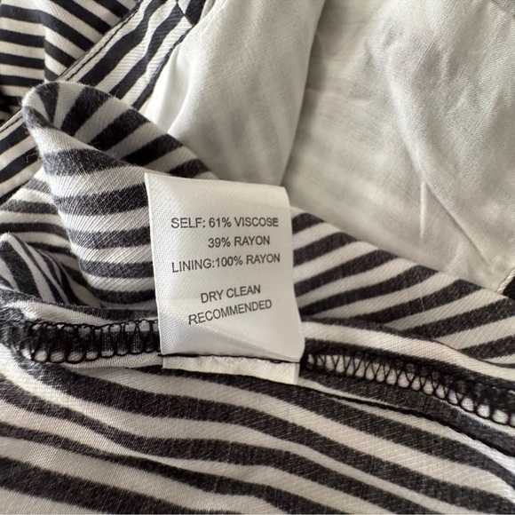 Ali & Jay XL Black White Striped Retro Jumpsuit Wide Leg Long Sleeve NWT *flawed - Picture 10 of 13